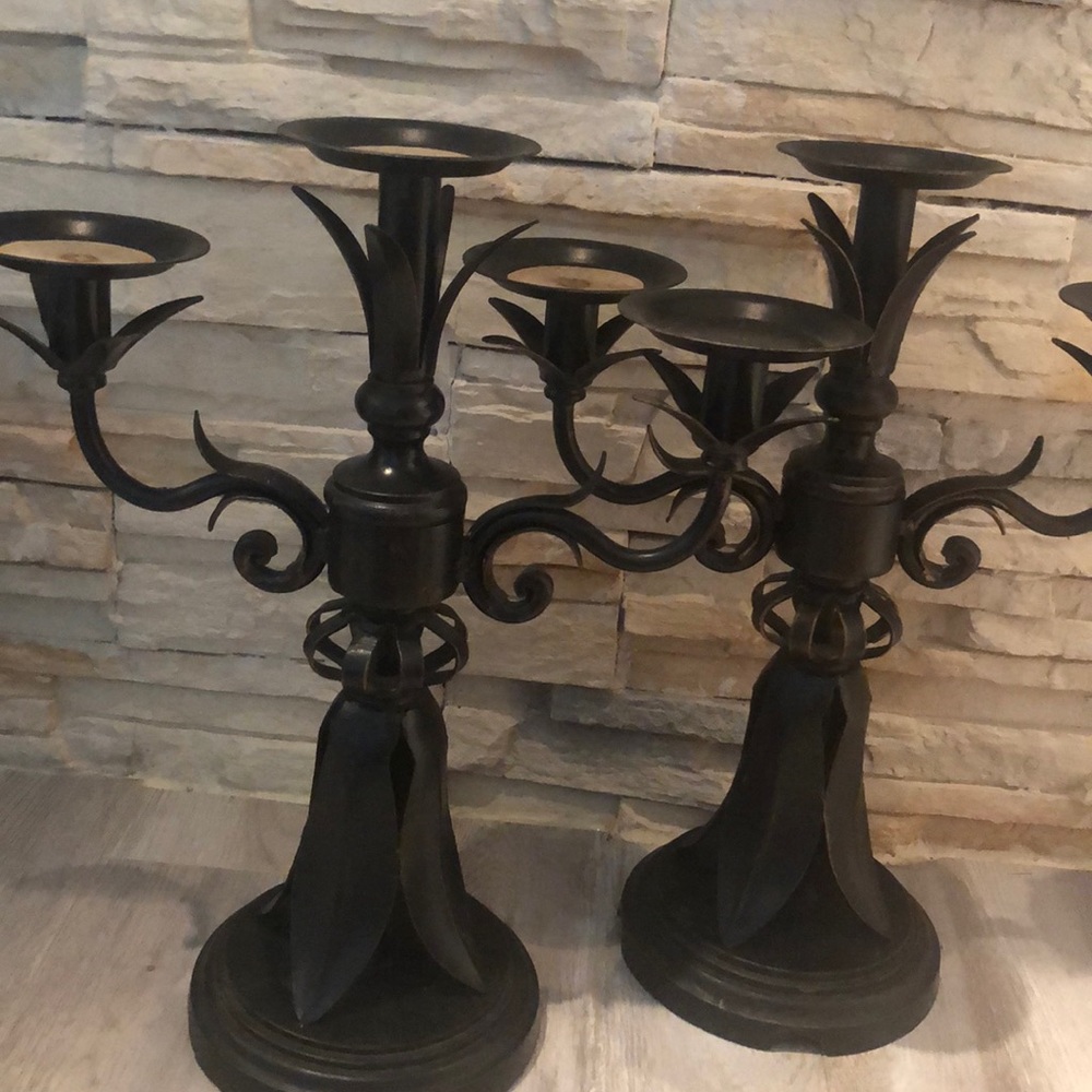 Candle sticks